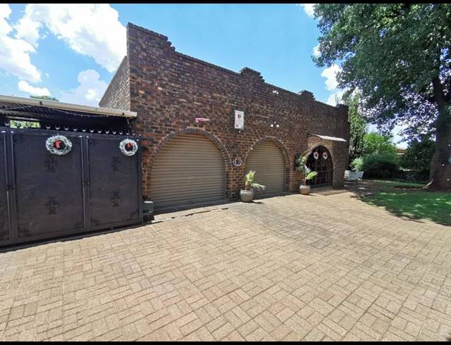 3 BEDROOM HOUSE FOR SALE IN MEYERTON CENTRAL